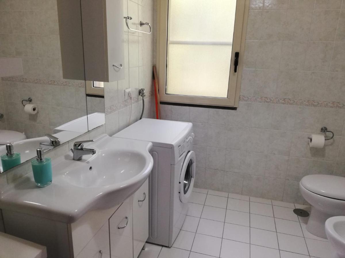 Depandance Con Piscina In Uso In Esclusivo In B&B SantʼAntonio Abate Exterior foto